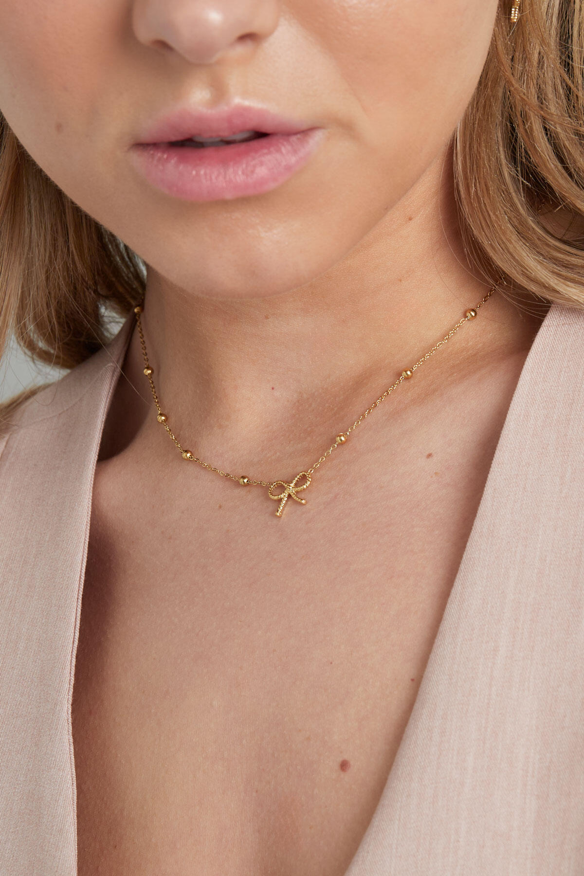 necklace bow basic