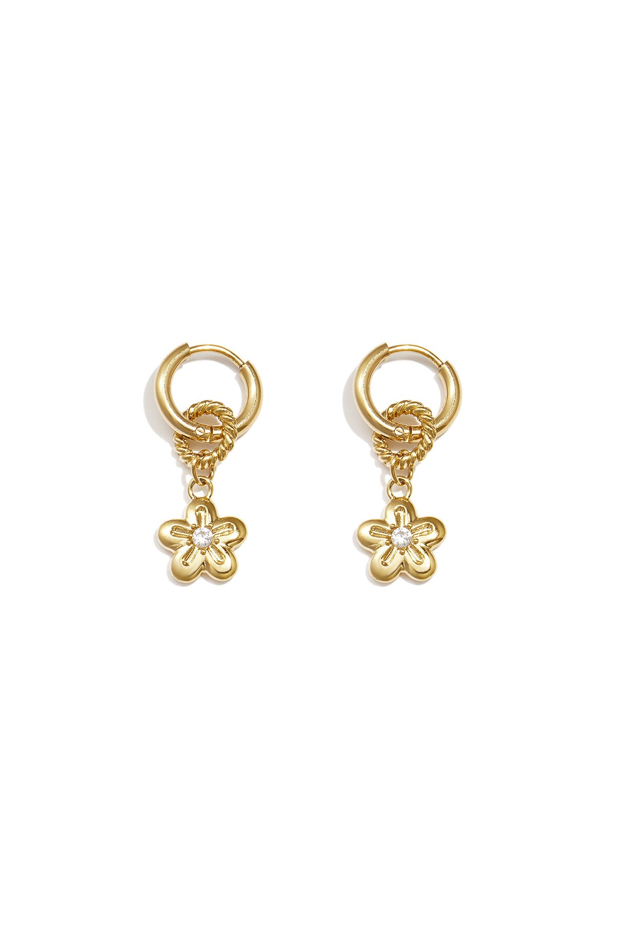 Earrings with a dangling daisy