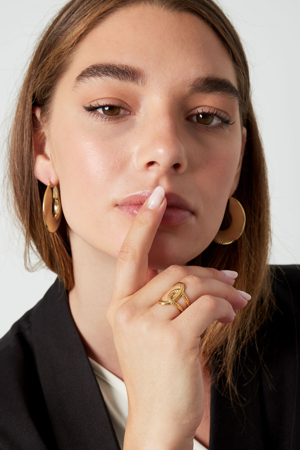 ring knot detail
